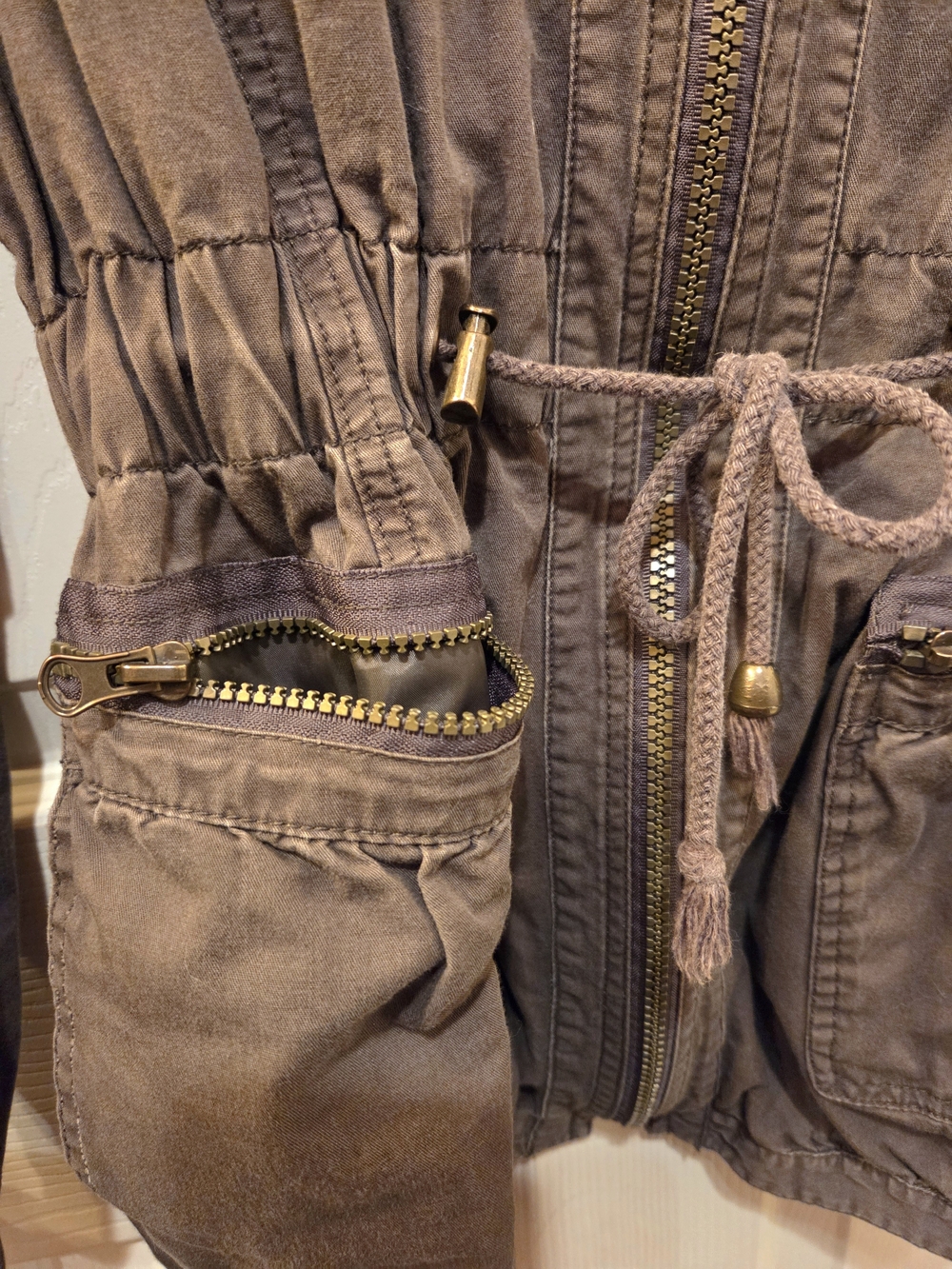 Utility Drawstring Jacket - Olive Green - Picture 3 of 10